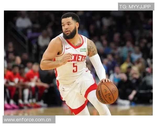 微笑刺客的逆袭小个子球员如何在球队中展现价值与实力